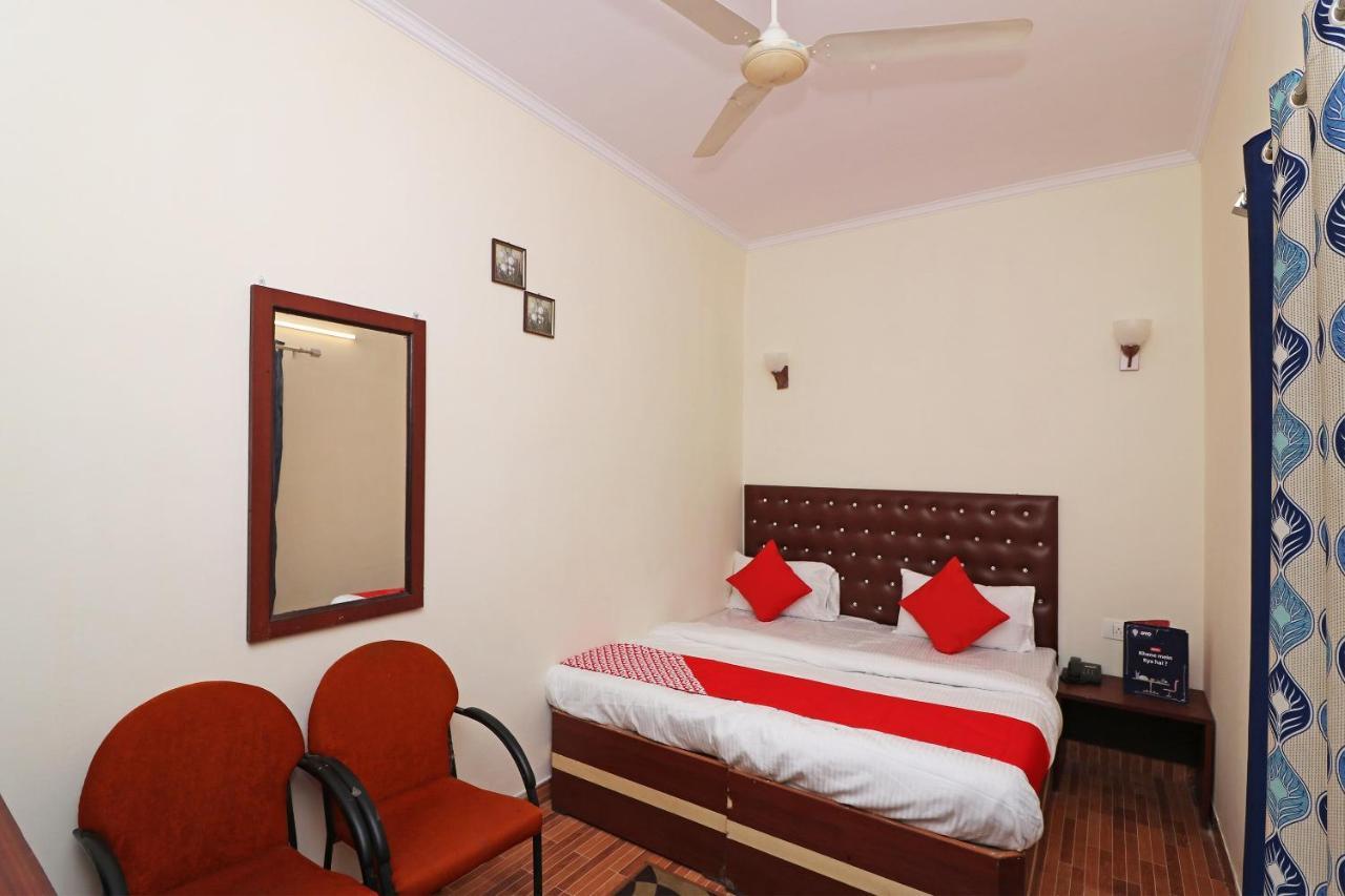 Hôtel Oyo 14179 Panchvati à Dehradun Extérieur photo