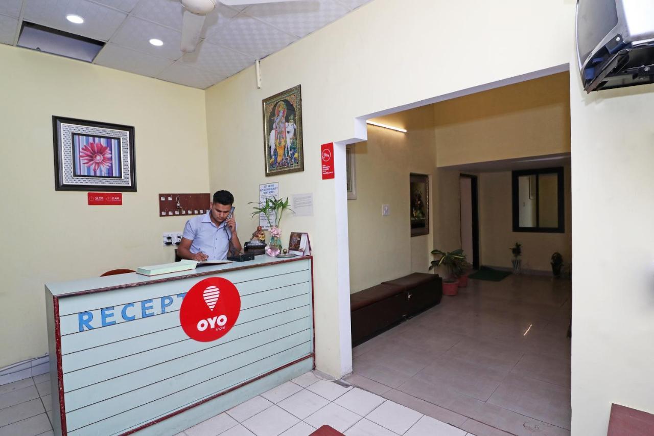 Hôtel Oyo 14179 Panchvati à Dehradun Extérieur photo