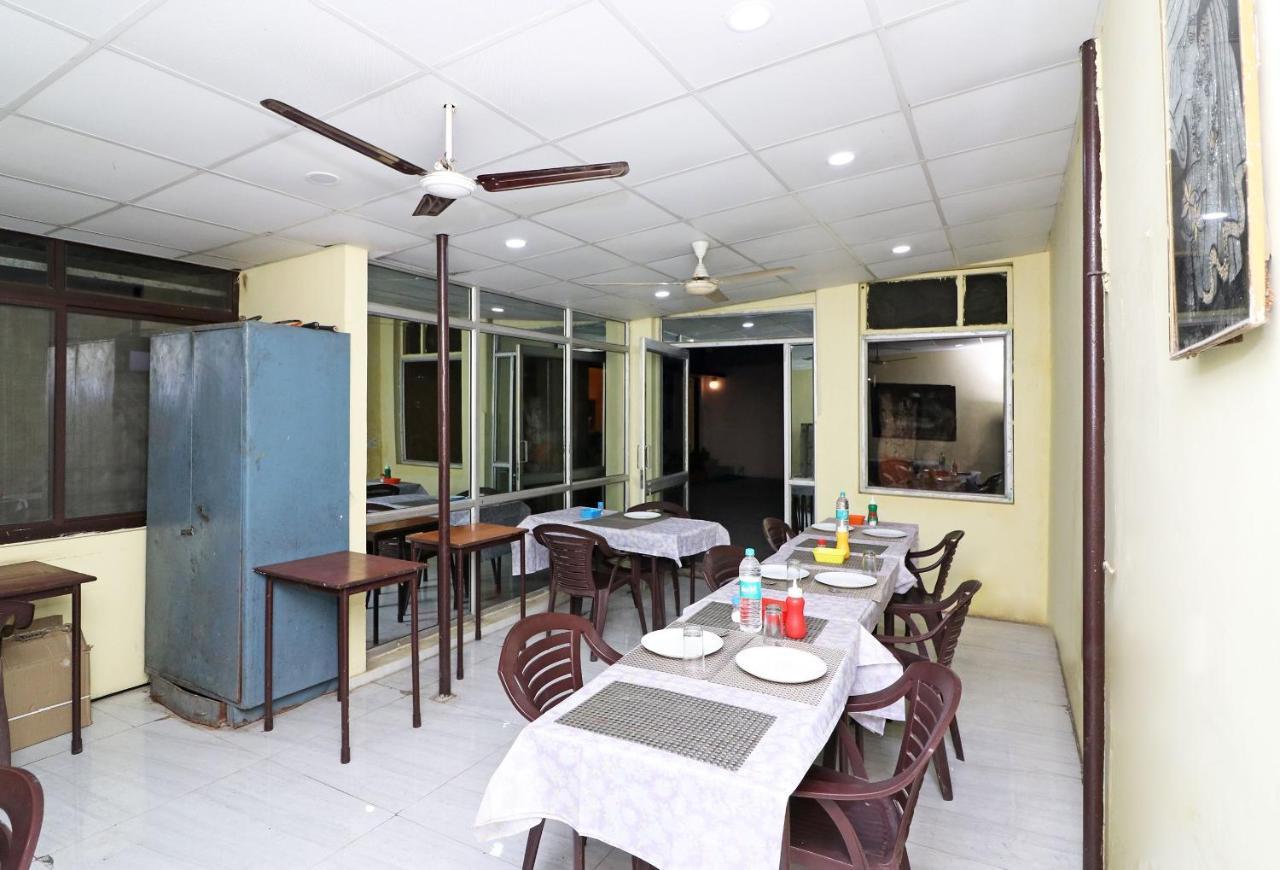 Hôtel Oyo 14179 Panchvati à Dehradun Extérieur photo