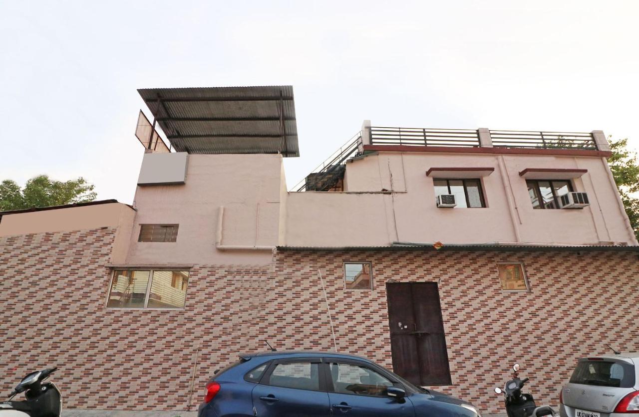 Hôtel Oyo 14179 Panchvati à Dehradun Extérieur photo
